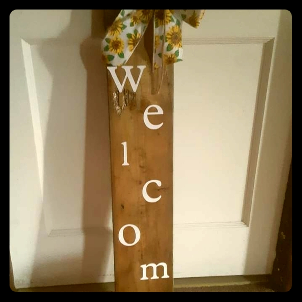 Beautiful welcome board